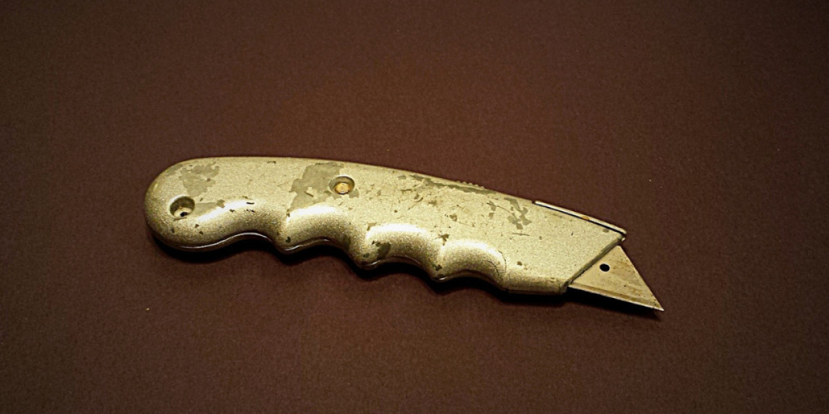 Damascus Bull Cutter Knife: The Ultimate Blade of Precision and Power