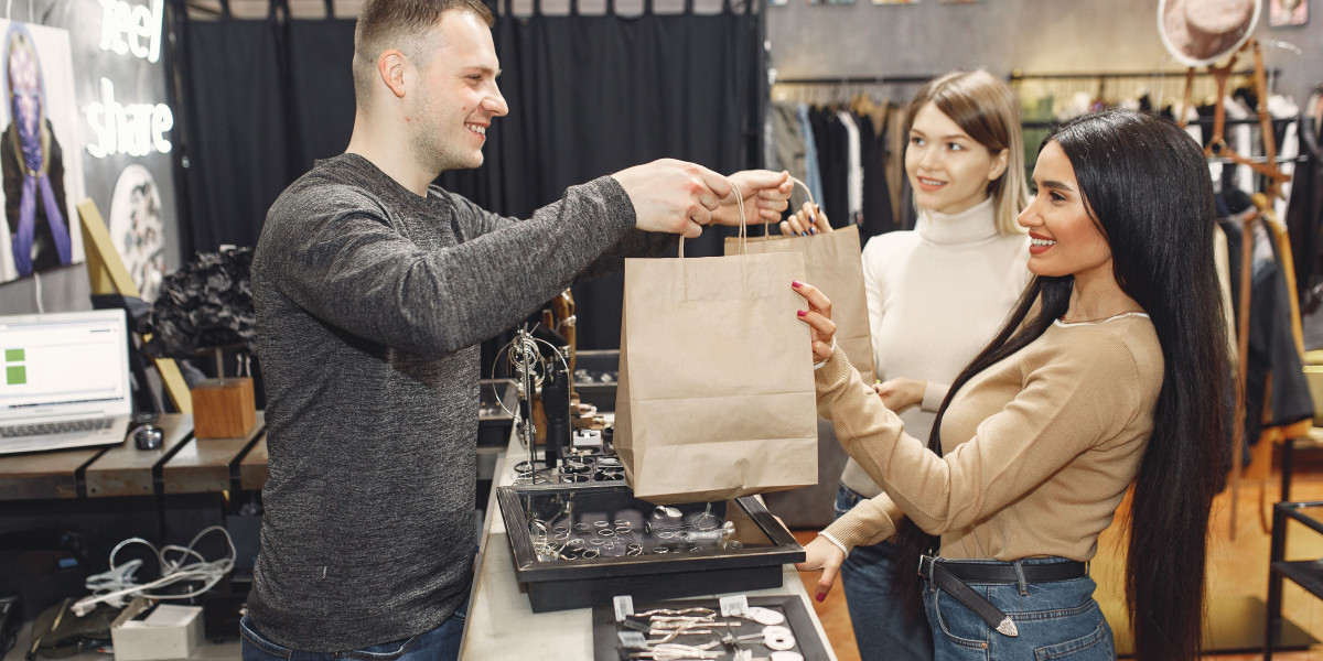 Common Retail Customer Service Challenges and How to Solve Them